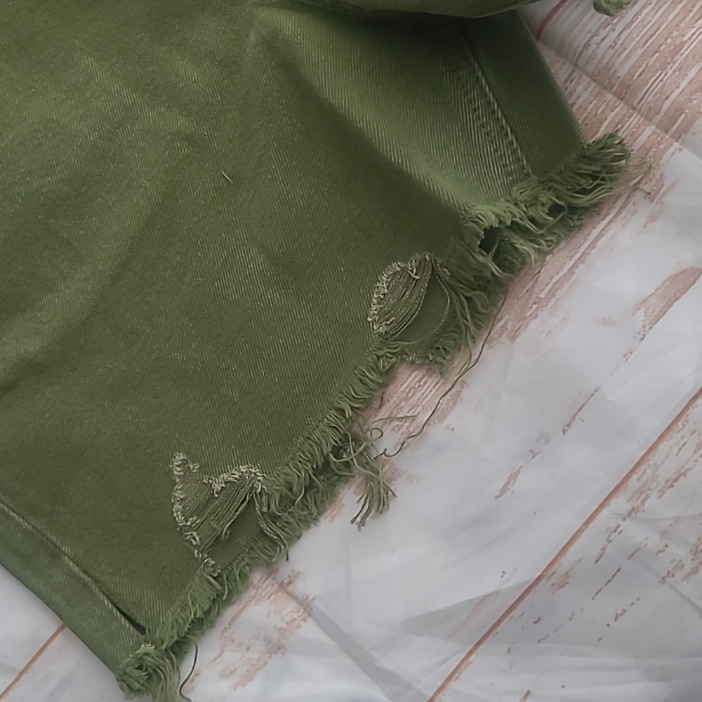 We The Free .. Free People .. Olive Shorts Distressed . sz 28 - Picture 5 of 6